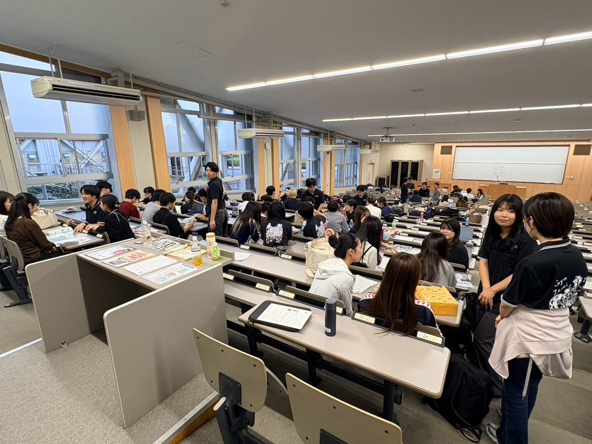 個別相談会の会場の様子